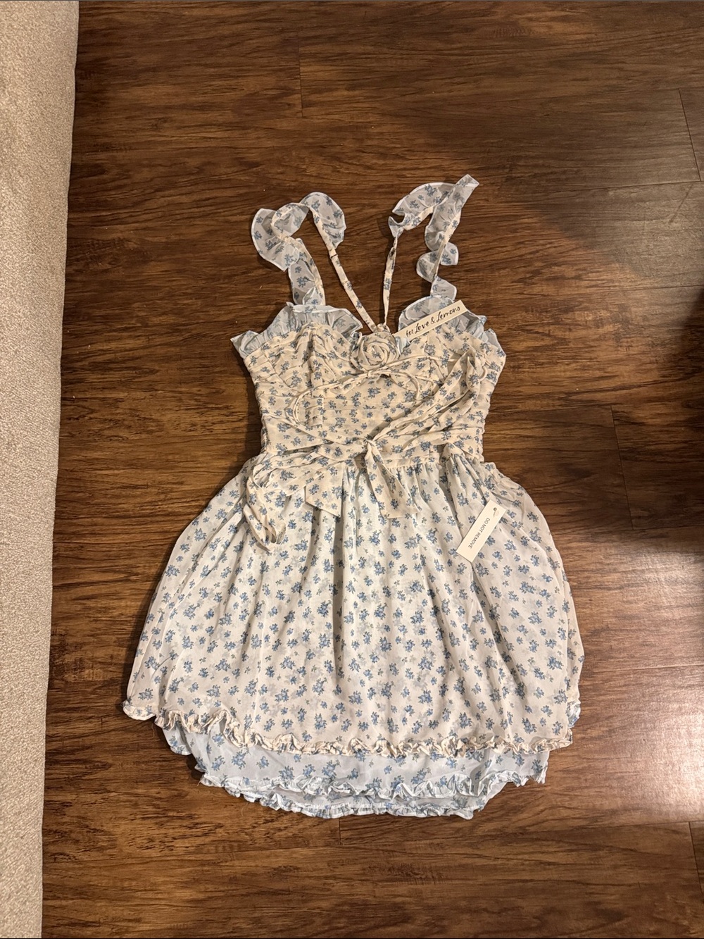 NWT for love and lemons dress size small